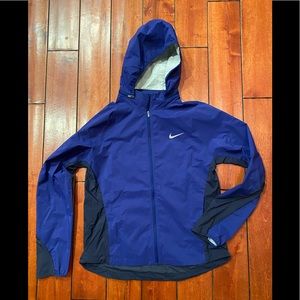 Women’s Nike Removable Hood Windbreaker